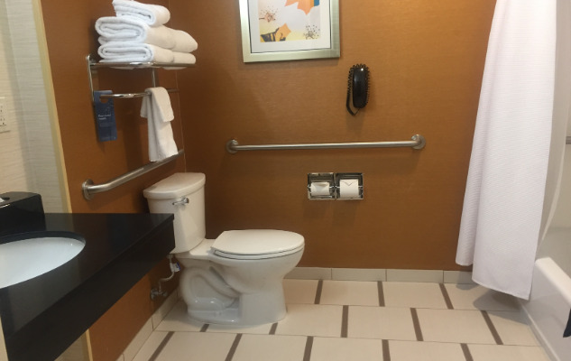 Santa Cruz, hotel, ada compliance, bathroom